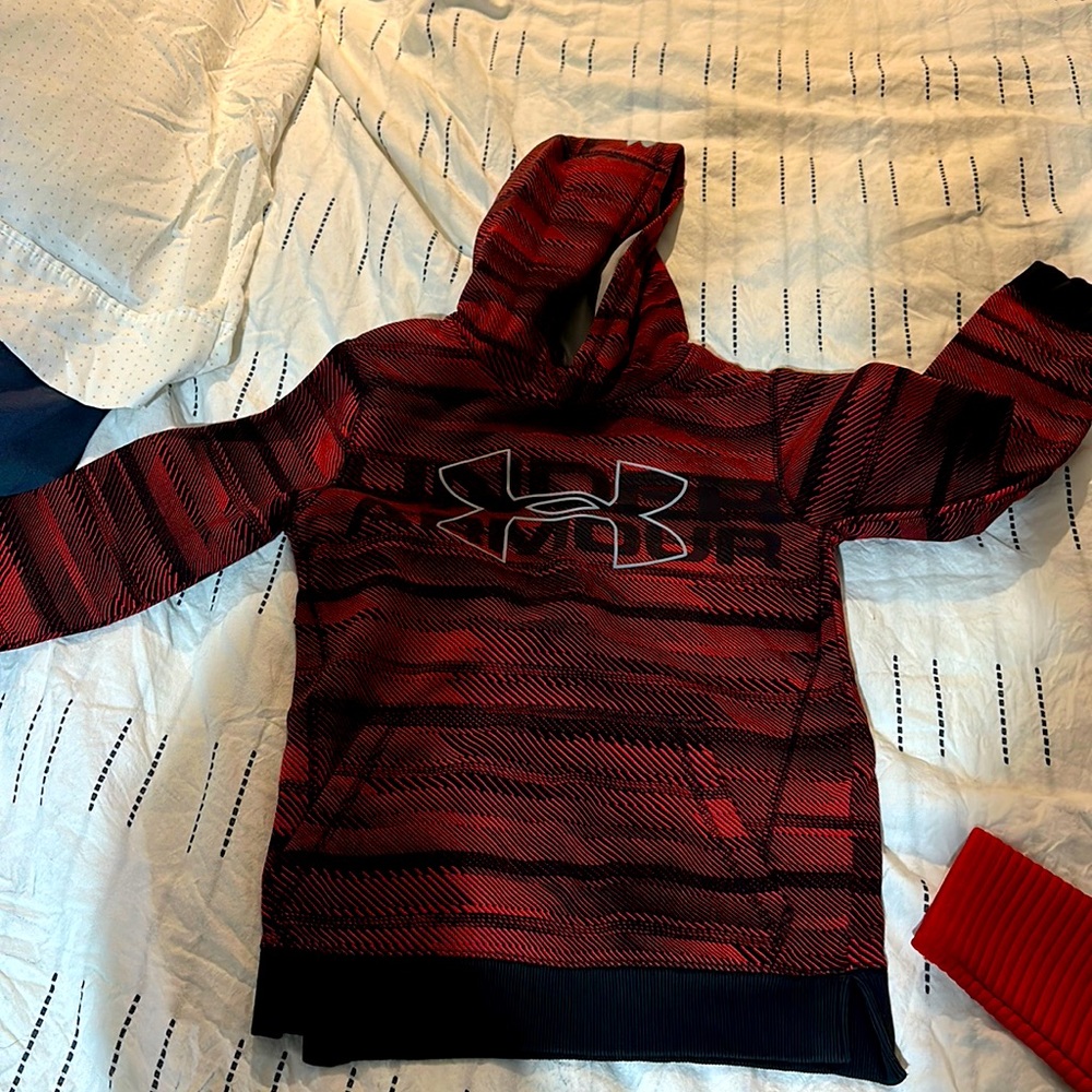 Youth boys Under Armor Hoodie